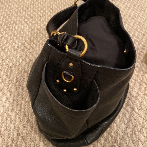 Black Prada bucket bag - Picture 2 of 14